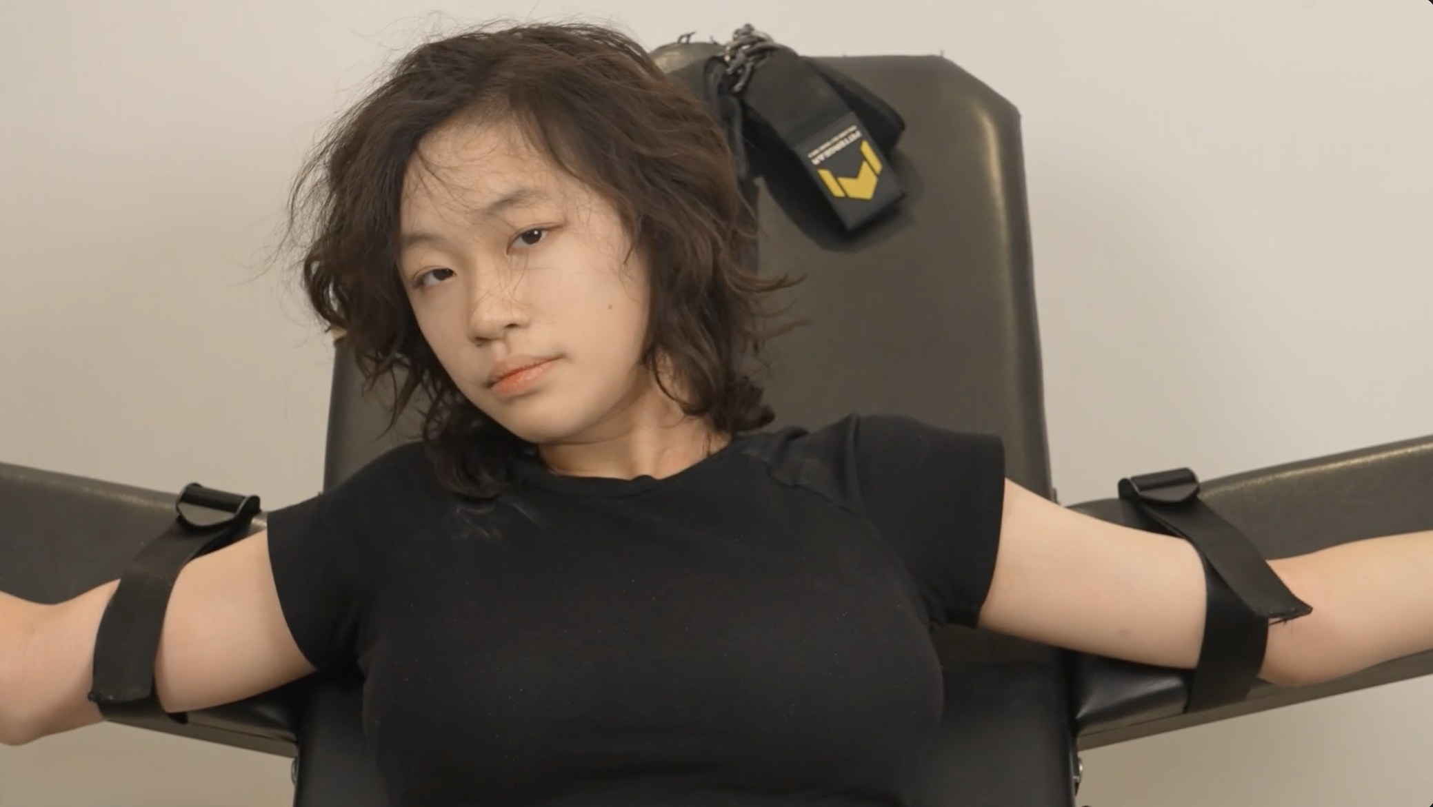 拍摄结束后的子怡