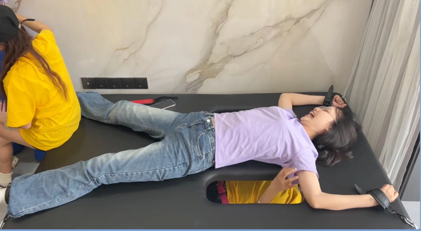 小怡近拍